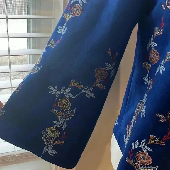 [XS]Zara  Women Faux Suede Floral Embroidered Cropped Blue Tutleneck Blouse - Picture 4 of 12